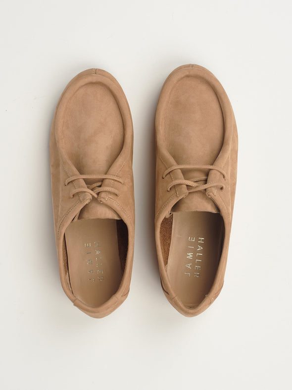 The Chukka in Tan