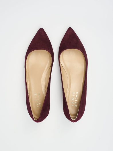 The Kitty Point in Maroon Suede