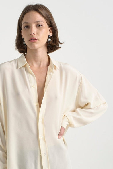 The Essential Silk Blouse in Creme