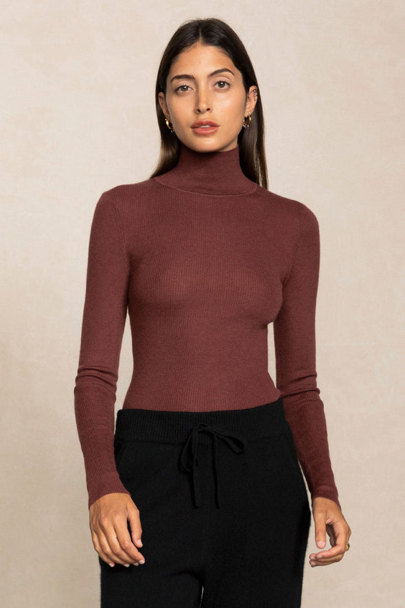 RUMER FITTED CASHMERE TURTLENECK